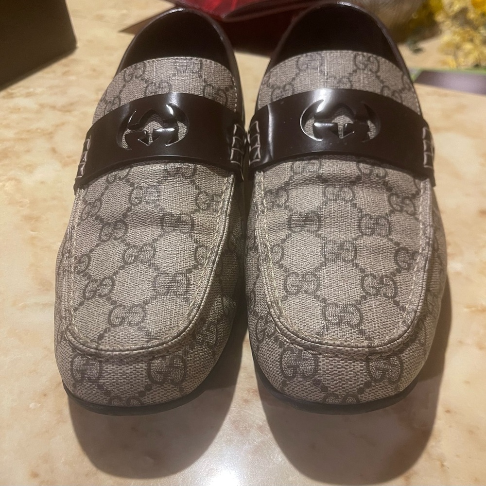 Gucci Men's Gray Loafers